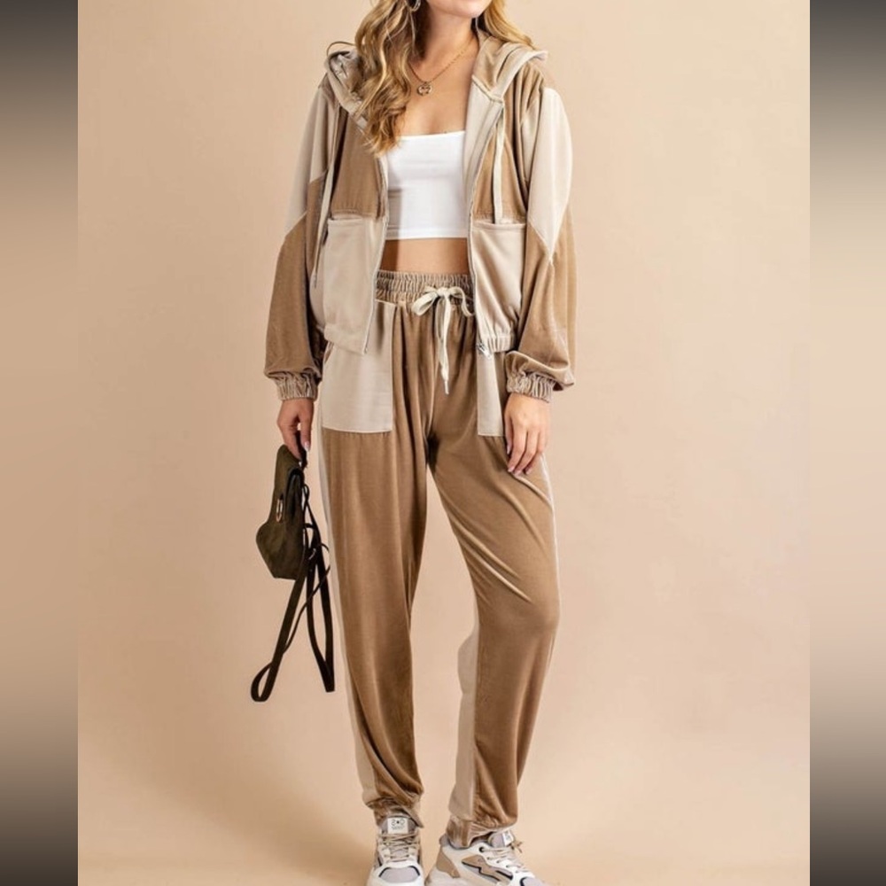 It’s a SET! NEW Very high quality taupe velvety soft pants w/ jacket S M L,